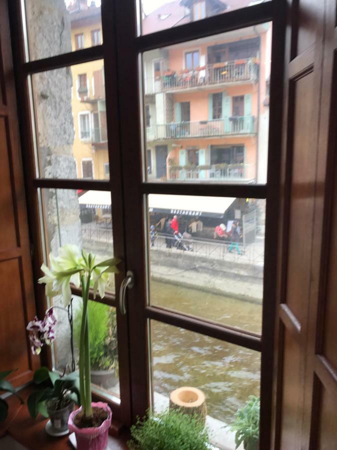Ferienwohnung La Perle De La Vieille Ville D'Annecy Exterior foto